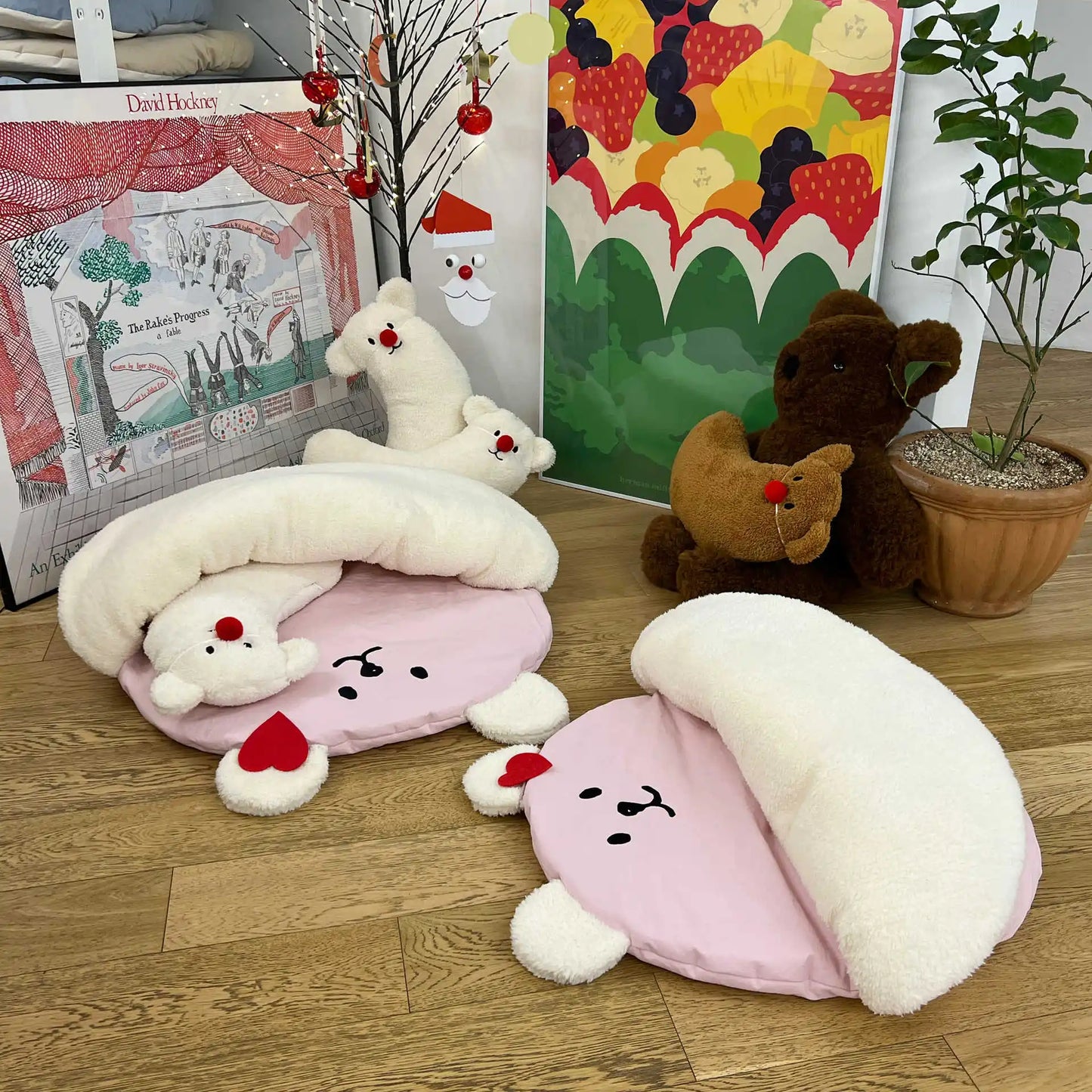 INS Winter Warm Kennel Pet Cat Puppy Dog Bed Thermal Insulation Sleeping Bag Bear Semi-Open Plus Velvet Cushion Dog Accessories